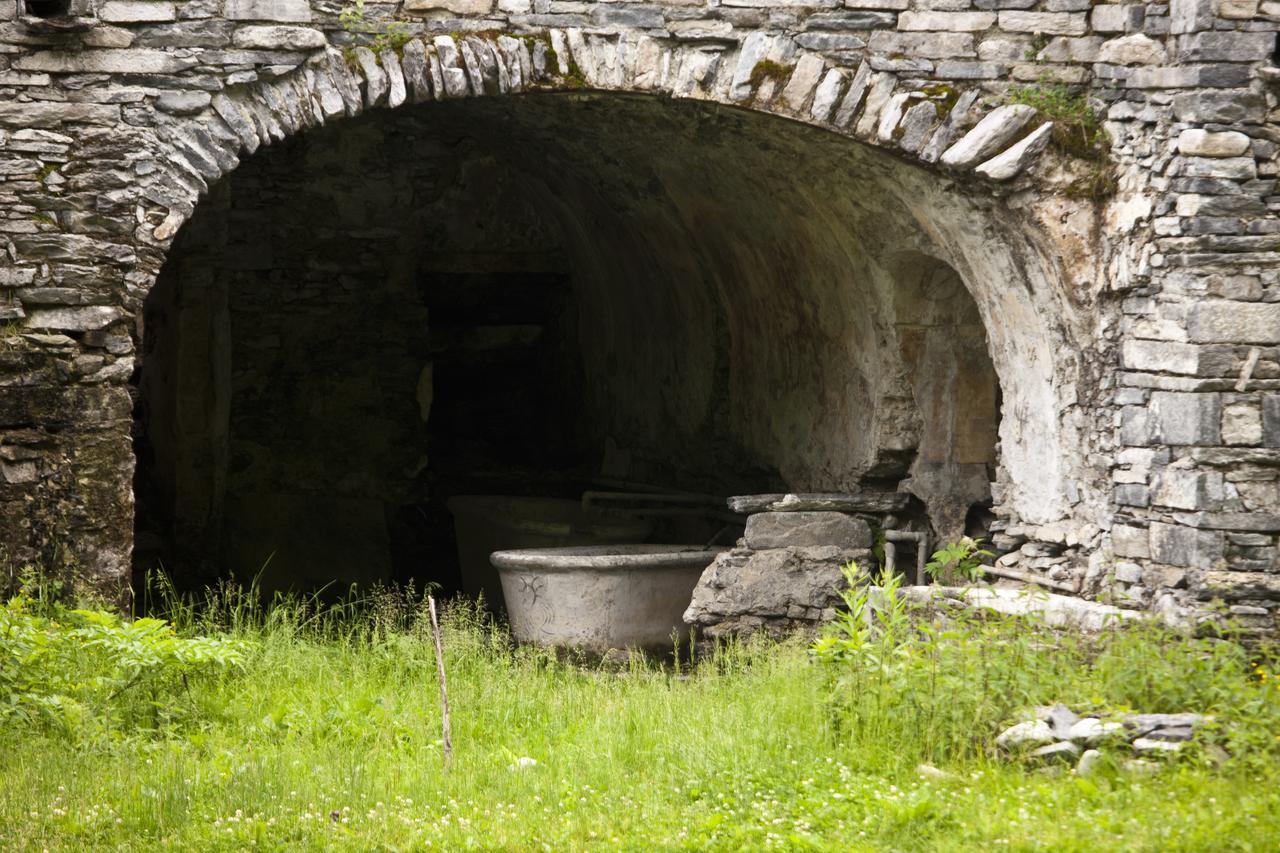 Palazzo Gamboni Swiss Historic Hotel Comologno المظهر الخارجي الصورة